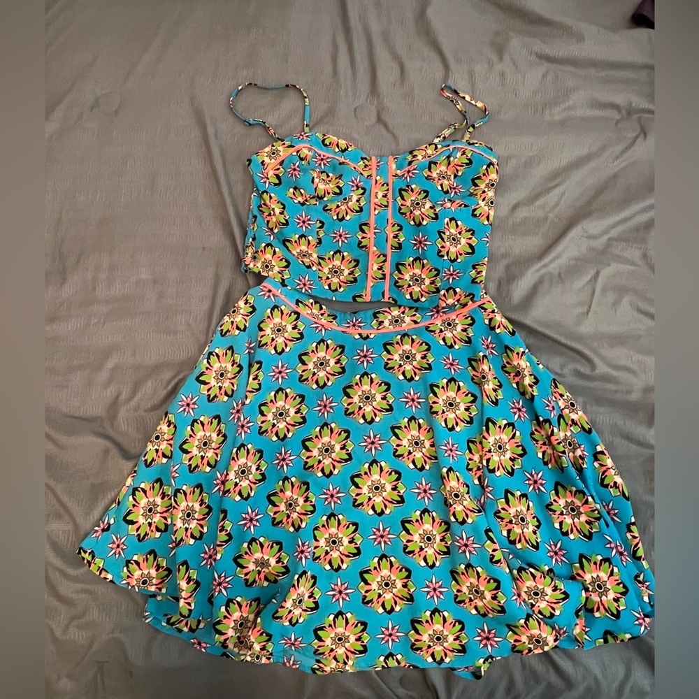 Flying Tomato Skirt Set Small Blue Green Orange Floral Bustier Top Flare Skirt